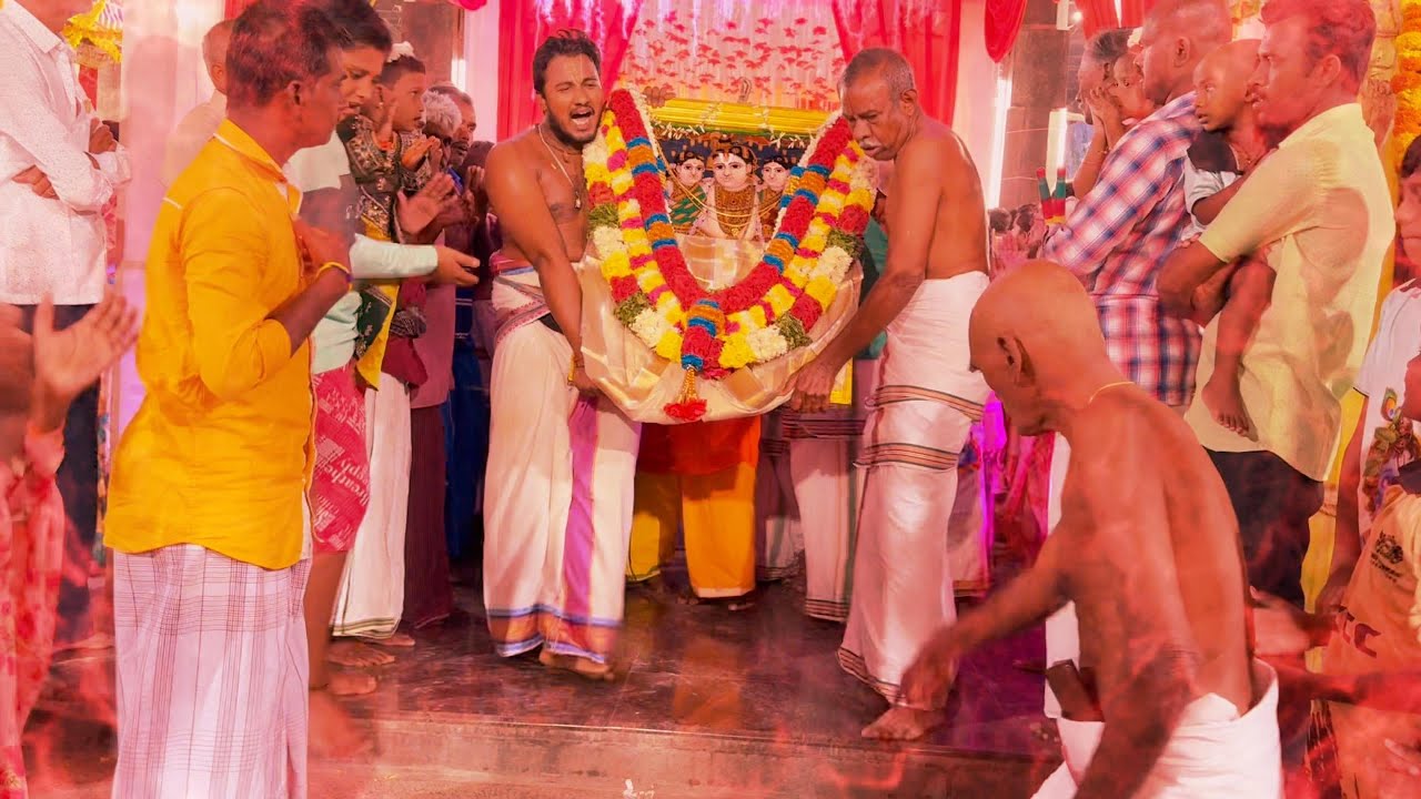 🙏நாள்–4:  சப்பரபவனி - நெல்லைதிருத்து ஸ்ரீகிருஷ்ணன் சப்பரபவனியில் வீதி உலா வருவதற்கு ஆயத்தமான தருணம்