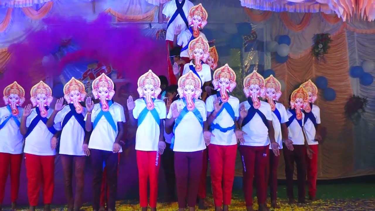 9th Class students dance VEDAVATHI E/M HIGH SCHOOLRAYALACHERUVU
