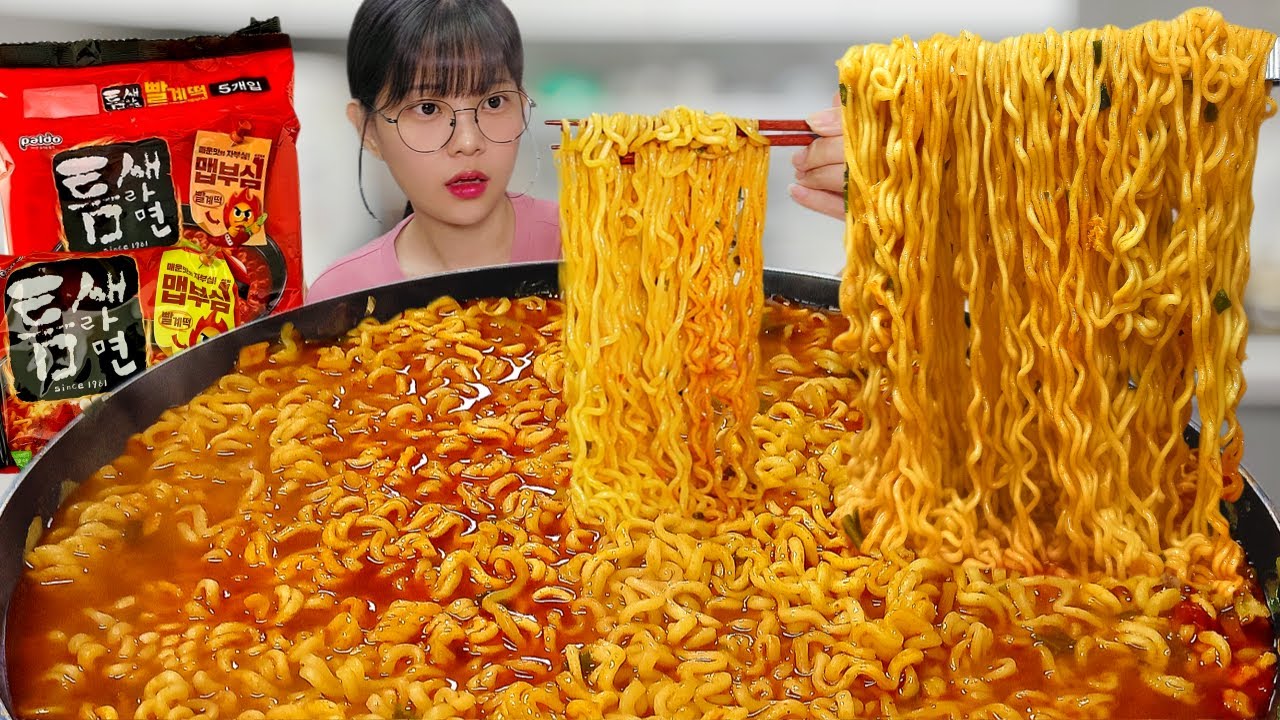 Я съел очень острый рамэн, который известен в Корее🥵Korean Spicy instant noodles eating show mukbang