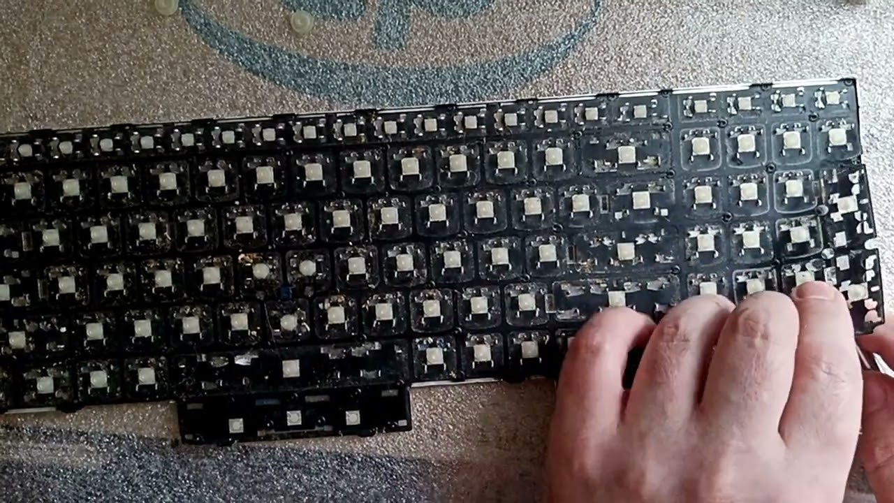 Ремонт клавиатуры ноутбука.Залитая клавиатура ноутбука