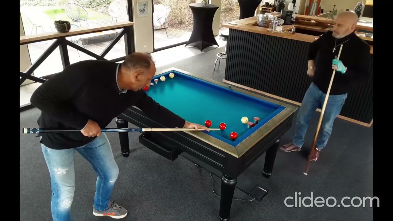 BILLARD .  Une Histoire de Séries