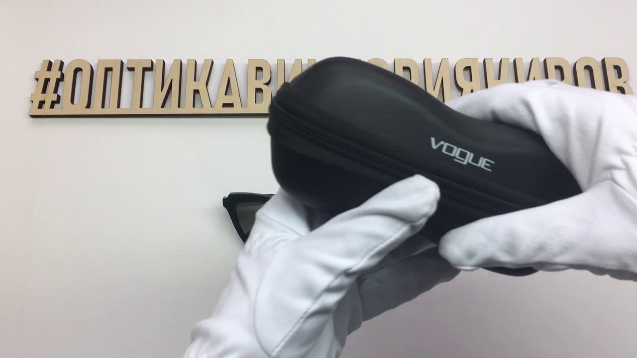 Очки солнцезащитные 5294-S W44/11 Vogue с футляром