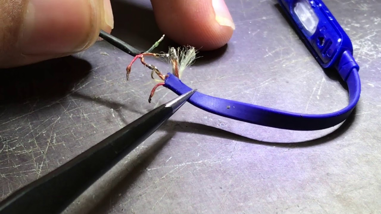 Tutorial Reparación Audífonos Beats EP, restauración de cable