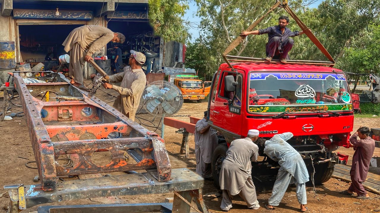 How to Double Ud Nissan Truck Frame In Pakistan // Amazing Manufacturing UD Nissan Truck