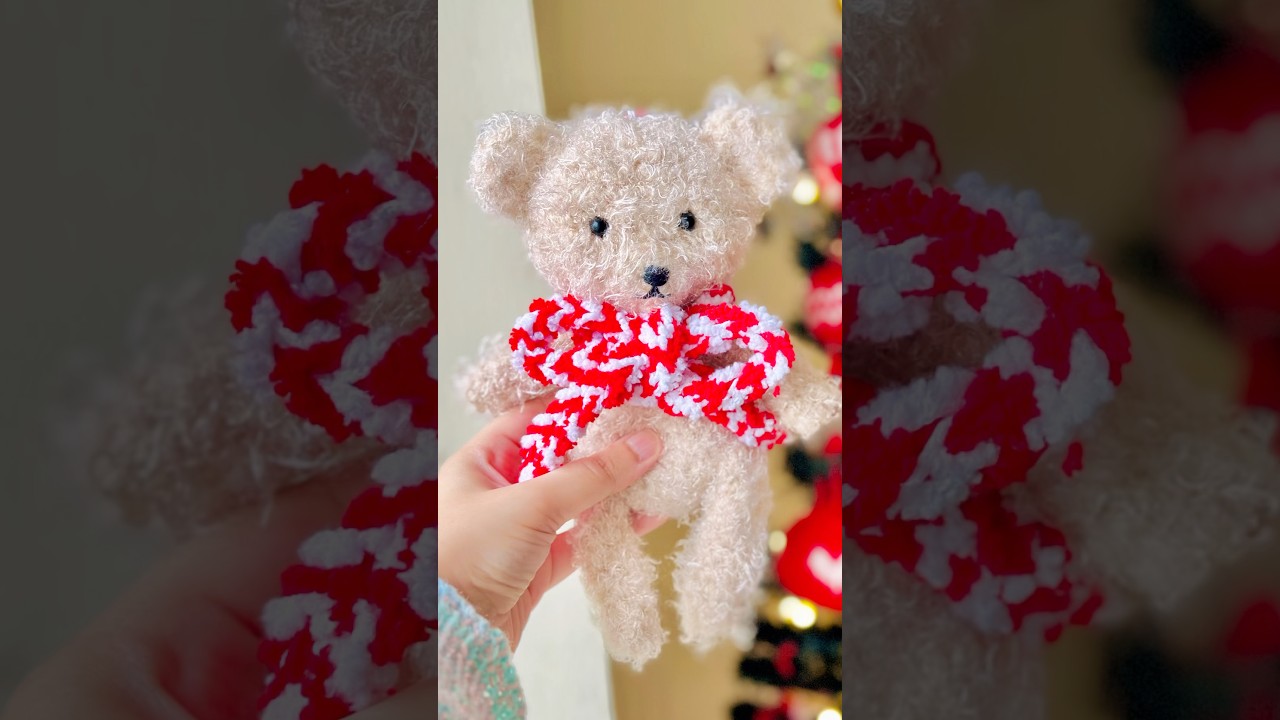 Crochet a teddy bear using fleece yarn