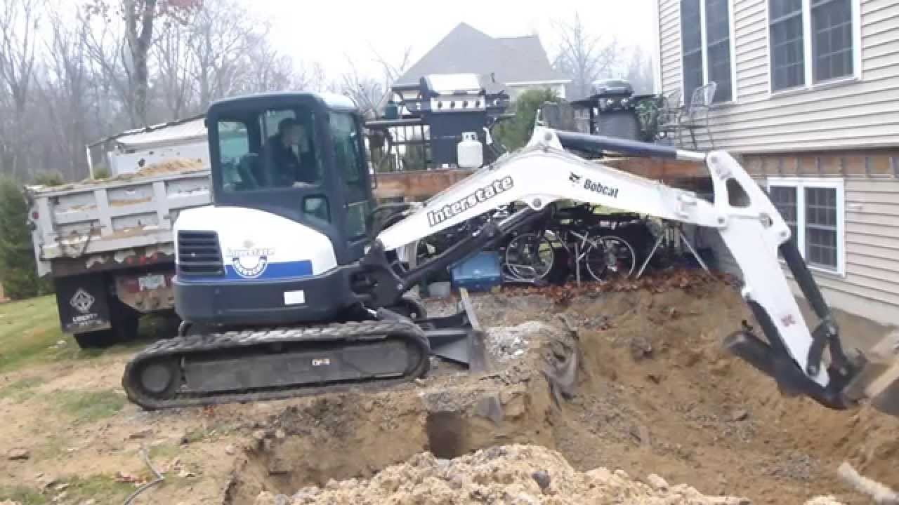 Bobcat E50 Digging Foundation