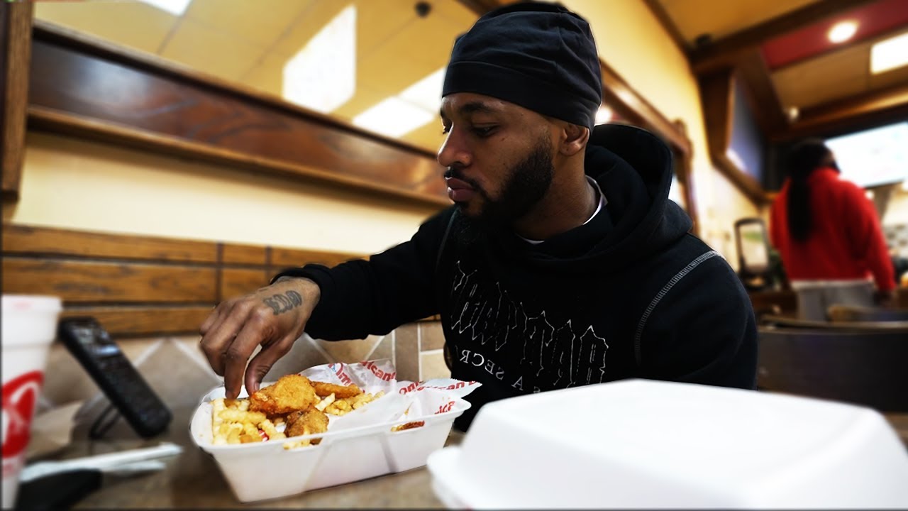 MULARJUICE TRIES AMERICAN DELI FOR THE FIRST TIME WHILE IN ATLANTA!!!