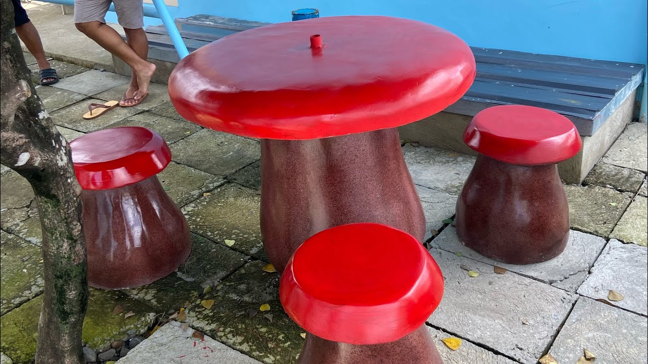 Mushroom Table Set (Concrete)