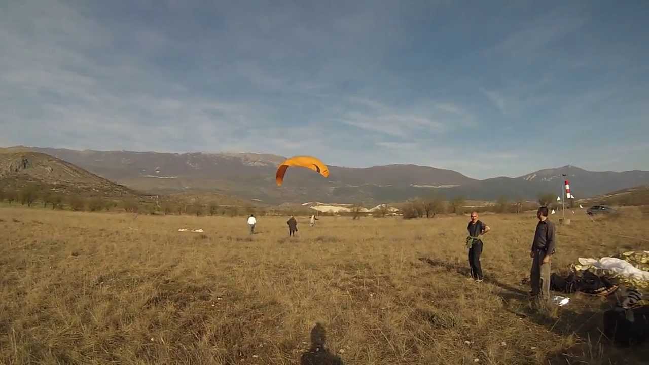 volo libero in parapendio e gara di centro a Calascio - Parapendio Abruzzo