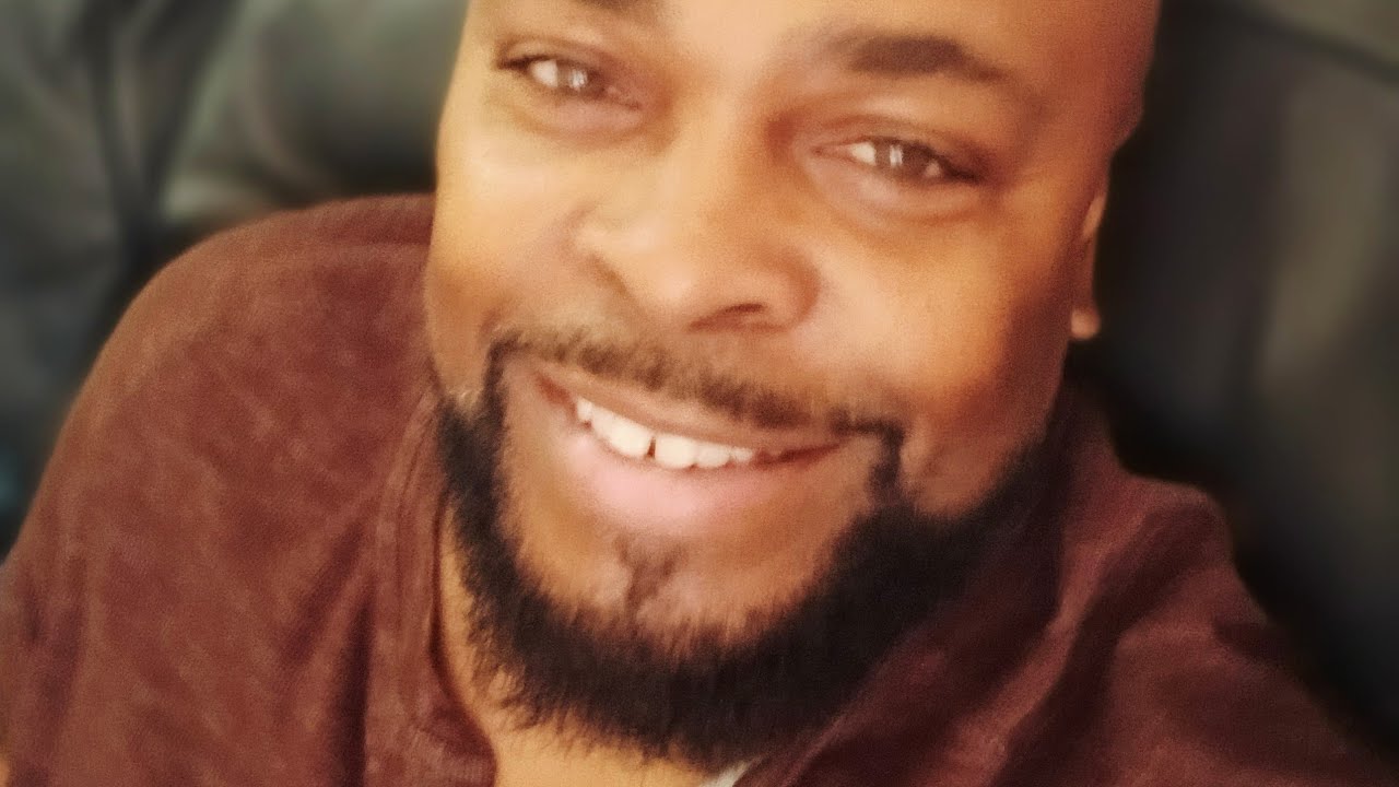 Euclid Gray.     Righteous Fruit!! I Have Never Seen The Righteous Forsaken ..Let's Trust GOD!