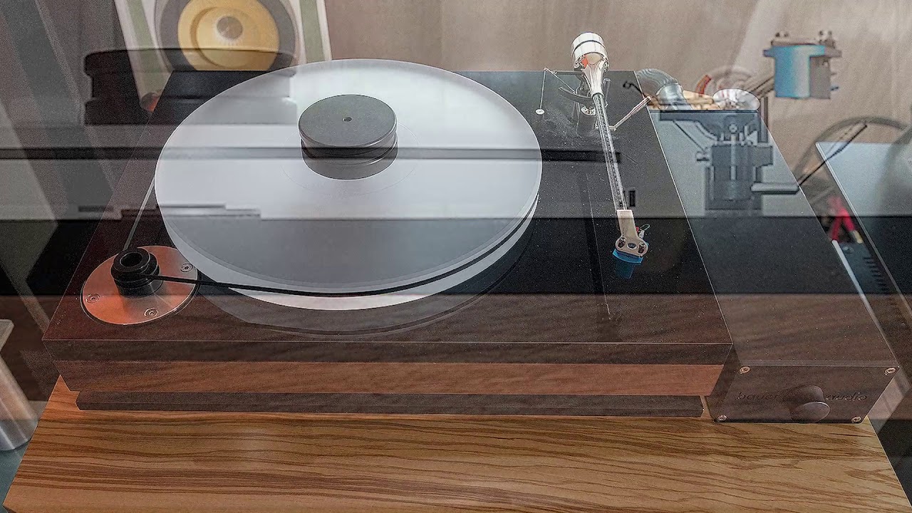 Turntable Bauer Audio dps 3 with Kiseki Blue NS in the demo of Uwe Heile, Hifi Studio Falkensee