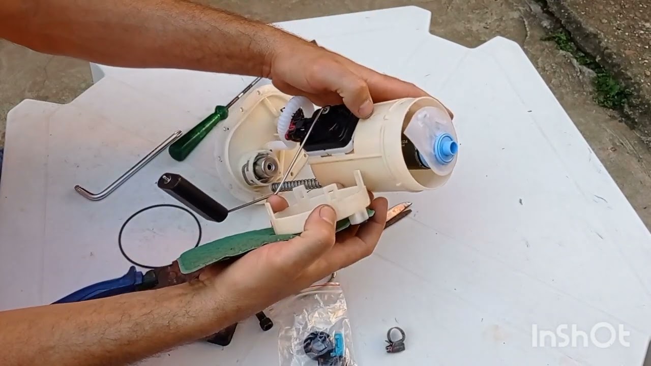 troca de bomba de combustível do Fiat Idea motor e torq