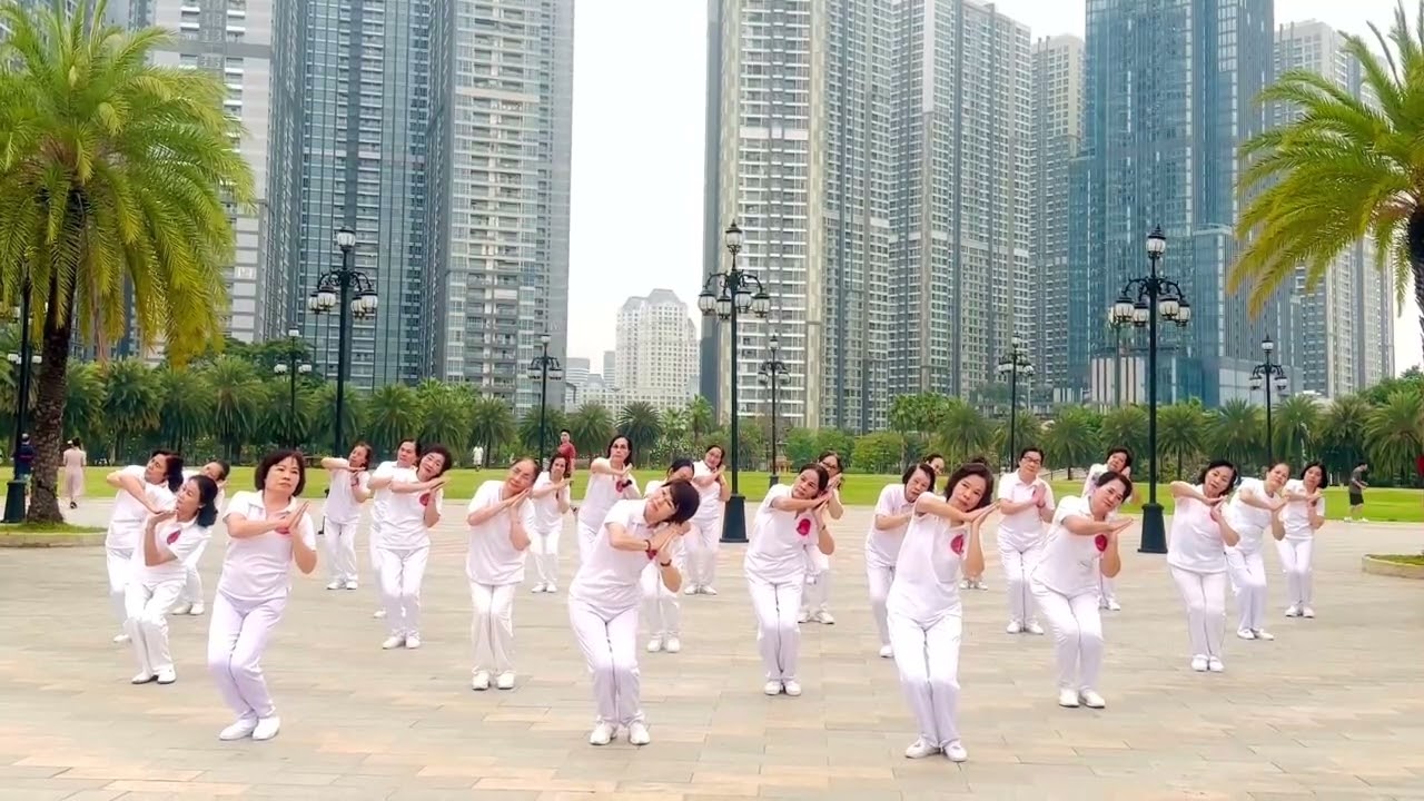 Bài yoga Huyền thoại mẹ - CLBDS VCP ngày 8/3/2024 .
