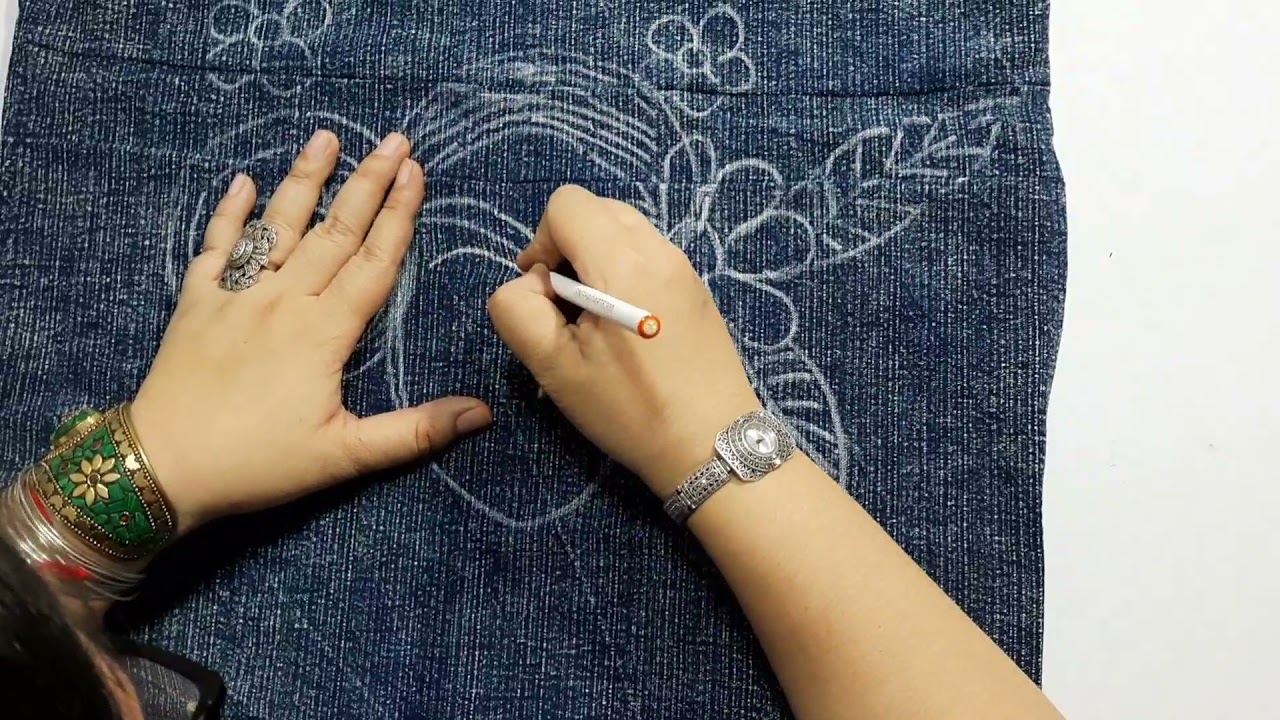 วิธีการวาดรูปลงบนชุดเดรส ก่อนทำการปัก by ...  #ธัญญาผ้าฝ้าย