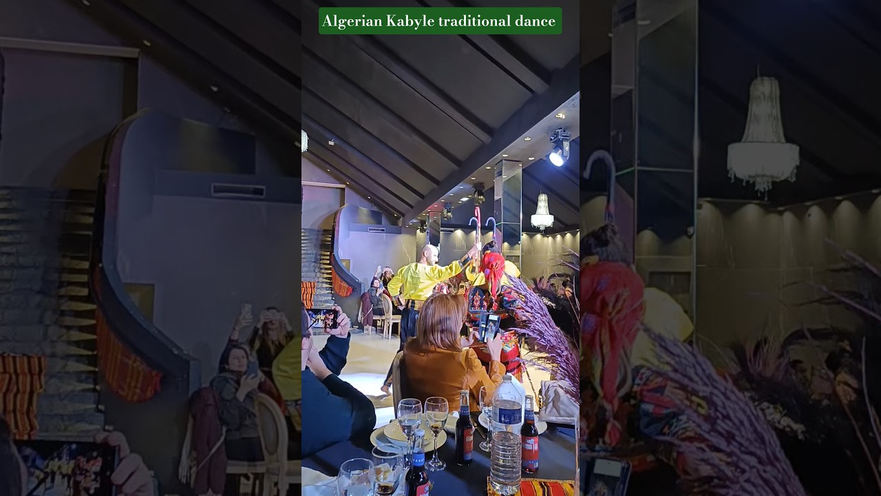Algerian Kabyle traditional dance 🇩🇿 #algerianculture #kabyle #kabylie #berbère #oriental  #france