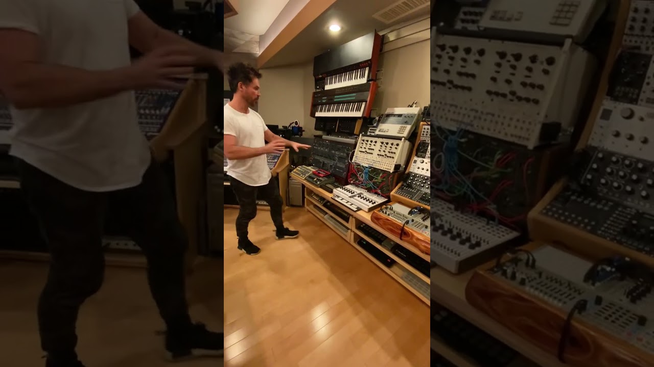BT - Studio Tour (2019)