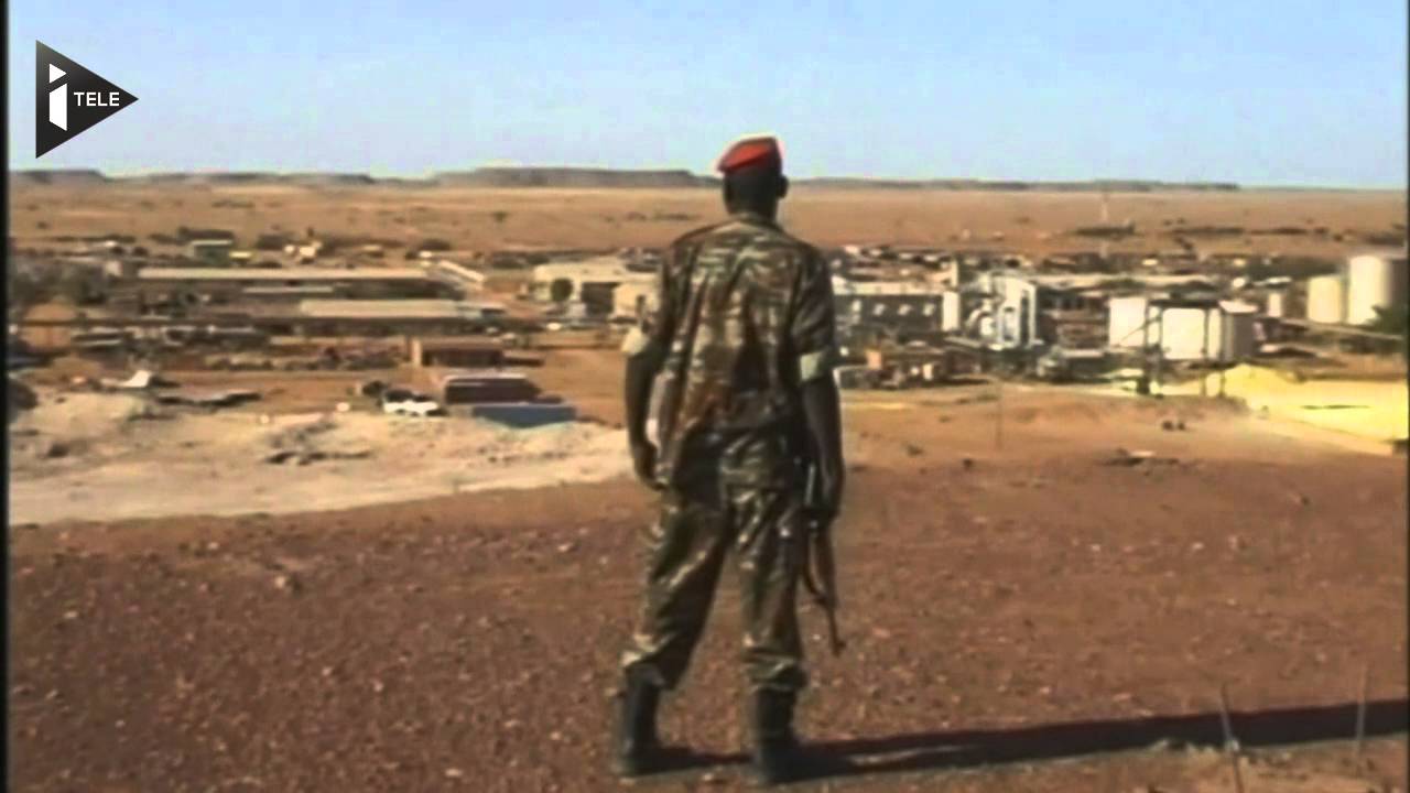 Un ex-otage d'Arlit porte plainte contre l'Etat et Areva