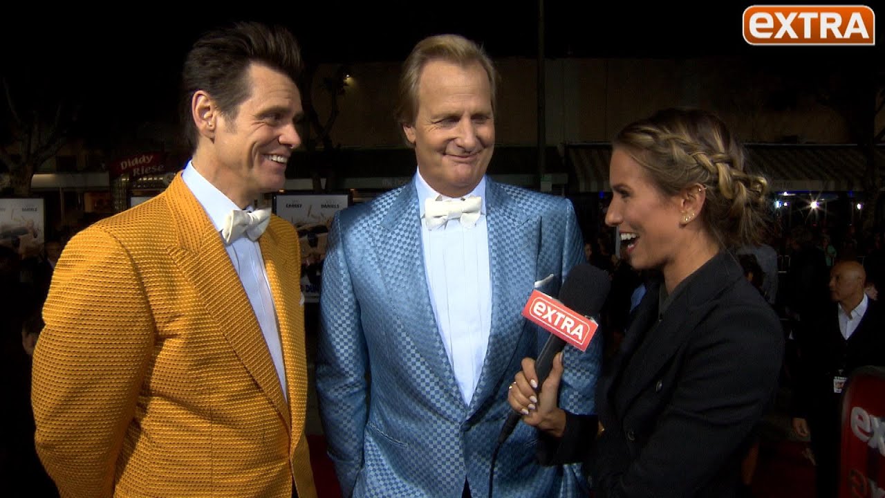 'Extra' with Jim Carrey and Jeff Daniels at 'Dumb and Dumber To' Premiere