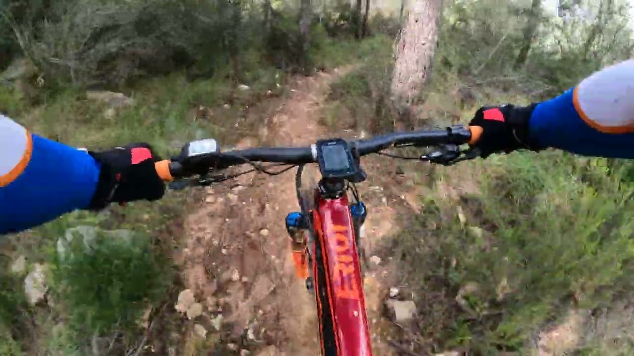6 minutos de GHOST E-RIOT Trail Pro