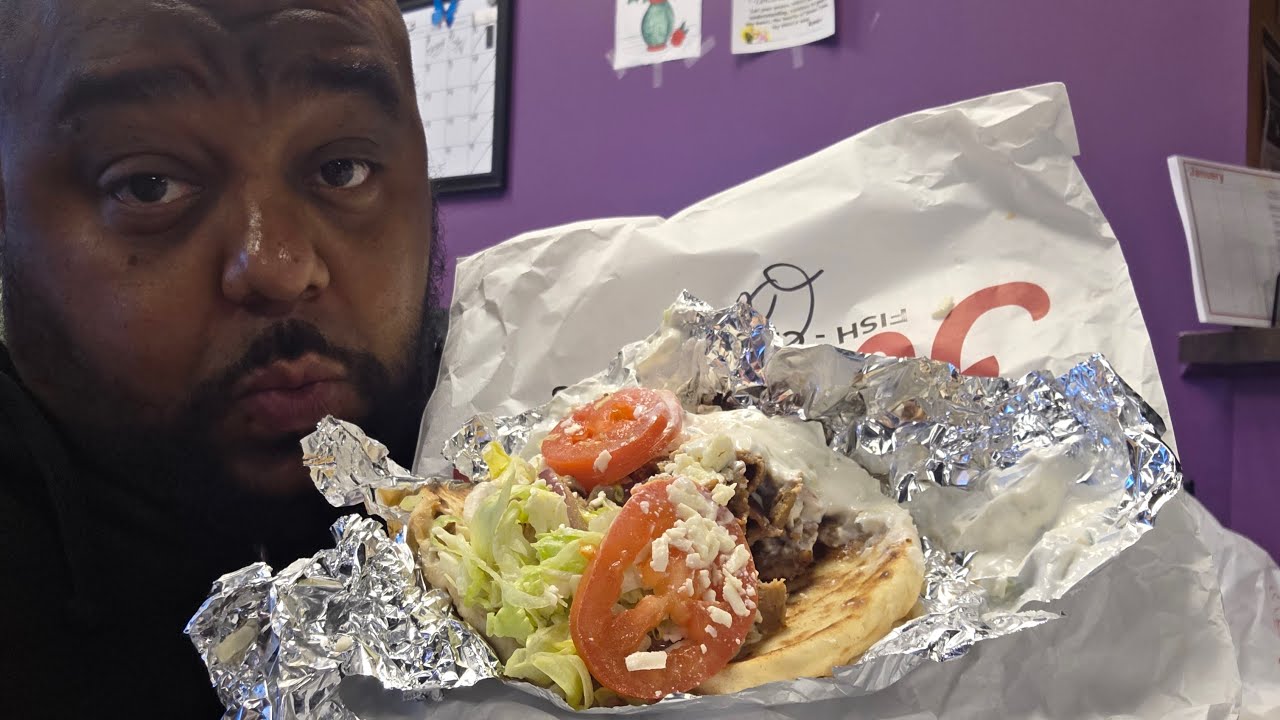 This Gyro Was SO Yummy 😋 | Lunch Mukbang