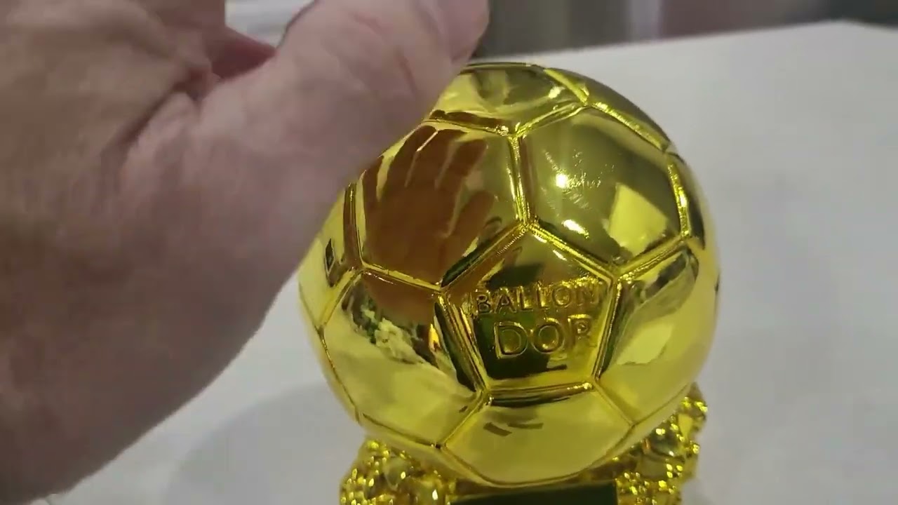 Fubosi Ballon d'Or Trophy Football Trophy Review, Good quality, looks great, looks like the original