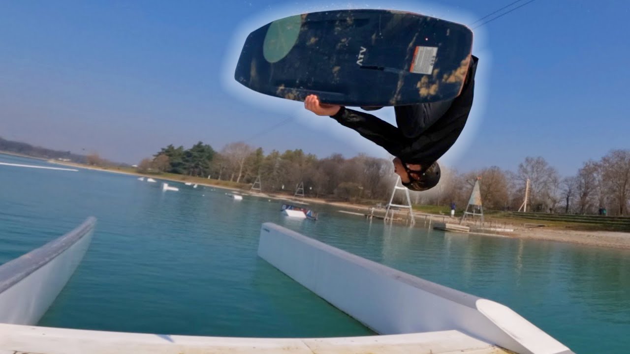WAKEBOARDING IN ITALY | Graeme Burress and Friends @ Wakeparadise