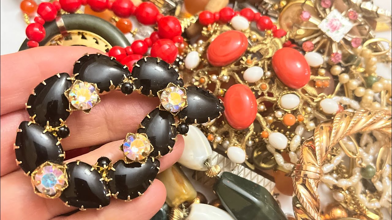 Vintage Jewelry Haul! Vintage Jewelry Box unboxing !