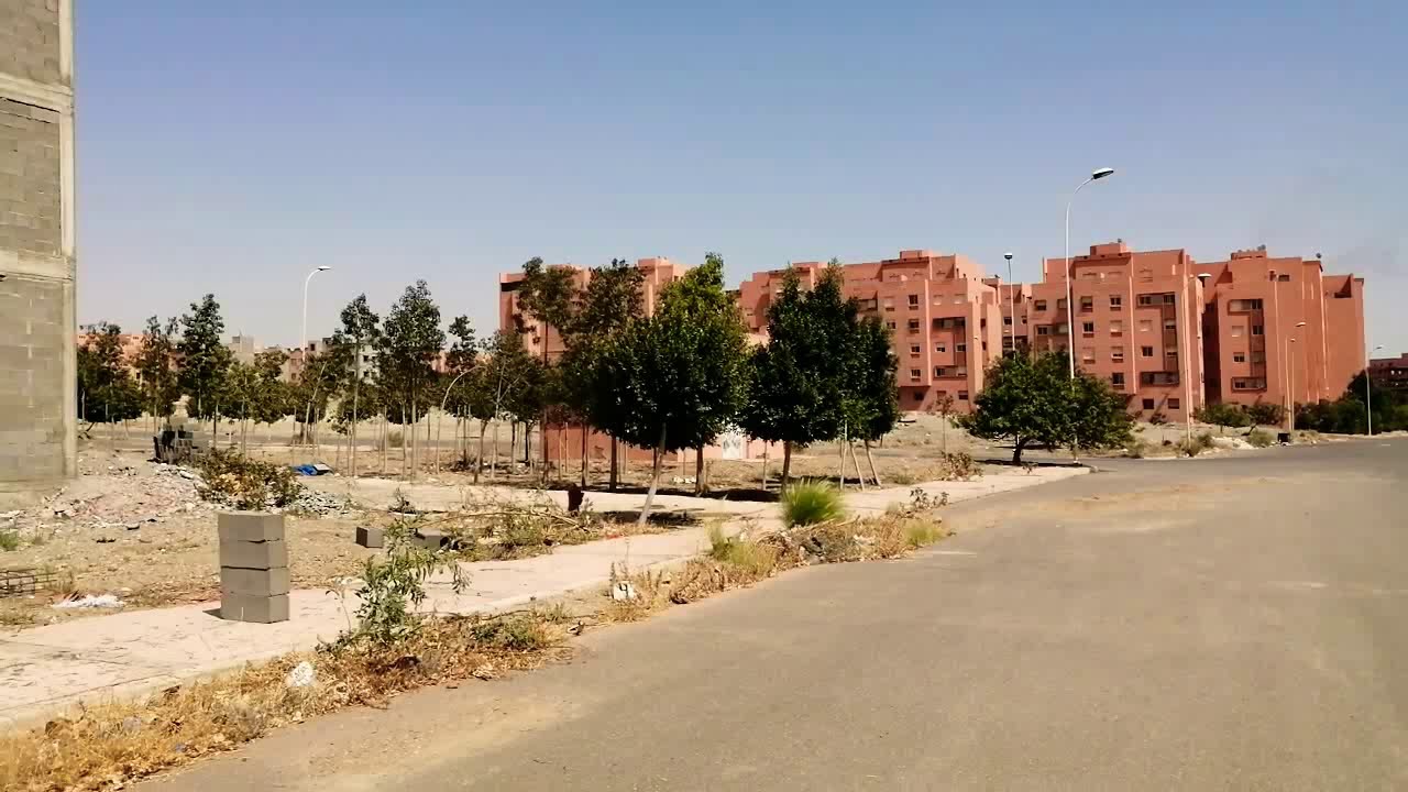 بقعة للبيع بتجزئة المستقبل تامنصورت بالشطر 5 المساحة 120 متر على الشارع الثمن 46 مليون بمصاريفها