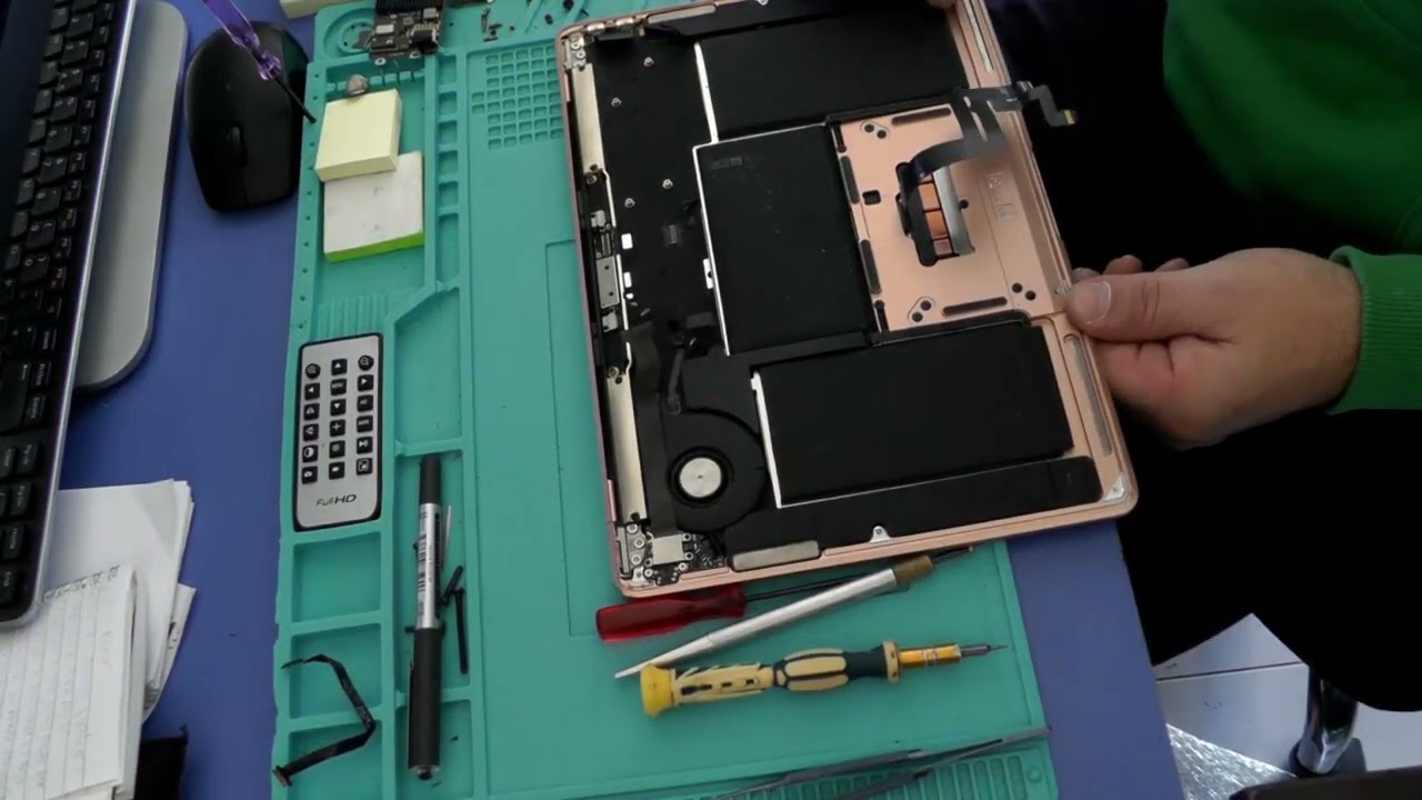 Macbook Air A1932 2018 2019 Disassembly and Battery Replacement