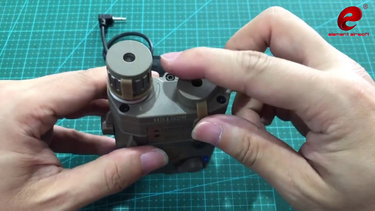 Element Airsoft LA-5 UHP PEQ15