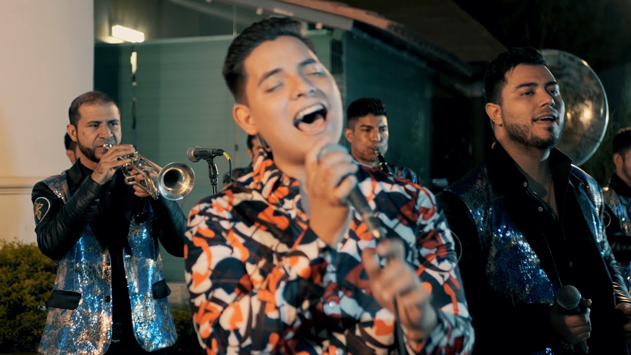 Reza - José Pablo (En Vivo Con Banda Cruz De Oro)