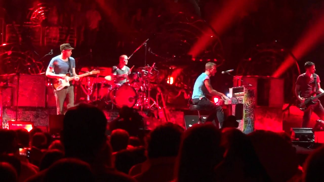 Coldplay - The Scientist & Yellow  (Live at Verizon Center,Washington DC, 07-09-12)