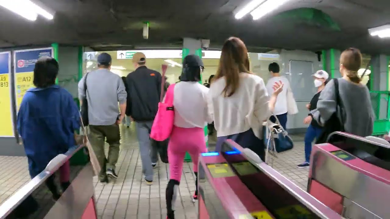 Shinjuku Station JY17 | JR Yamanote Line Walks | Tokyo Destination | Japan 4K