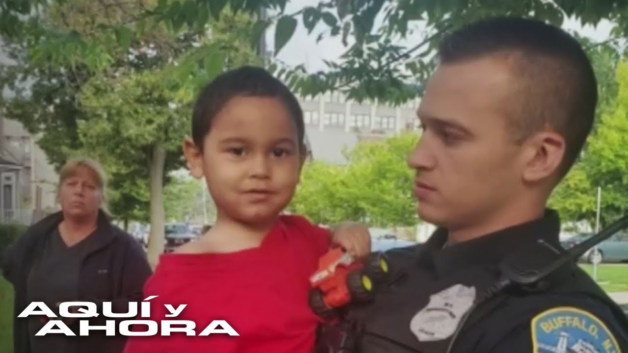 Encuentran a un niño abandonado en una caja mientras que varios adultos desaparecieron