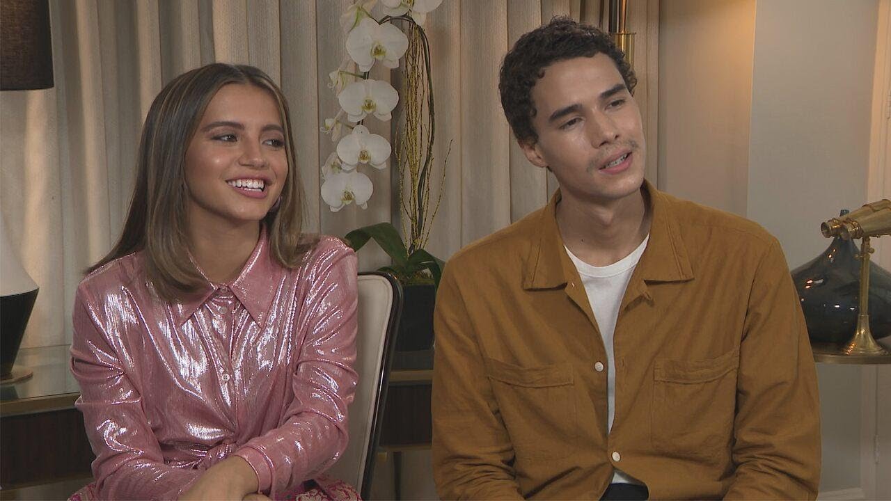 Dora and the Lost City of Gold: Isabela Moner and Jeffrey Wahlberg (Full Interview)