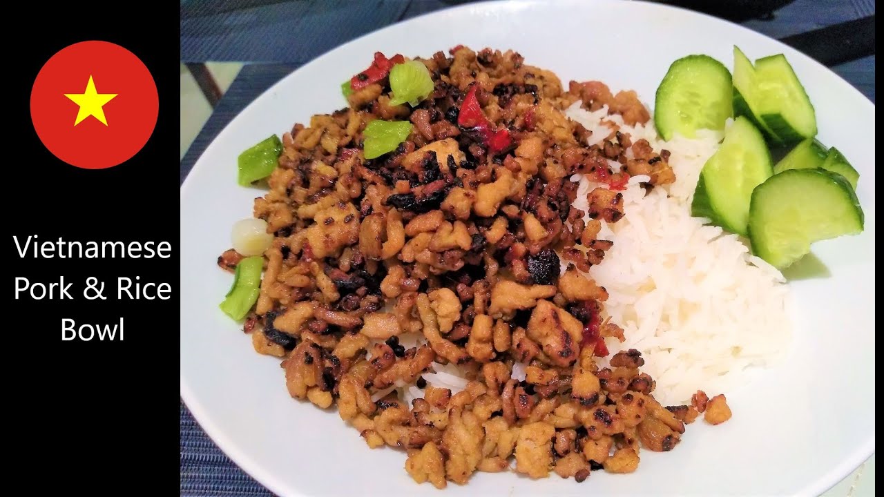 🇻🇳 Vietnamese Easy and Quick Pork/Beef Mince Rice Bowl Recipe - Passportcookbook