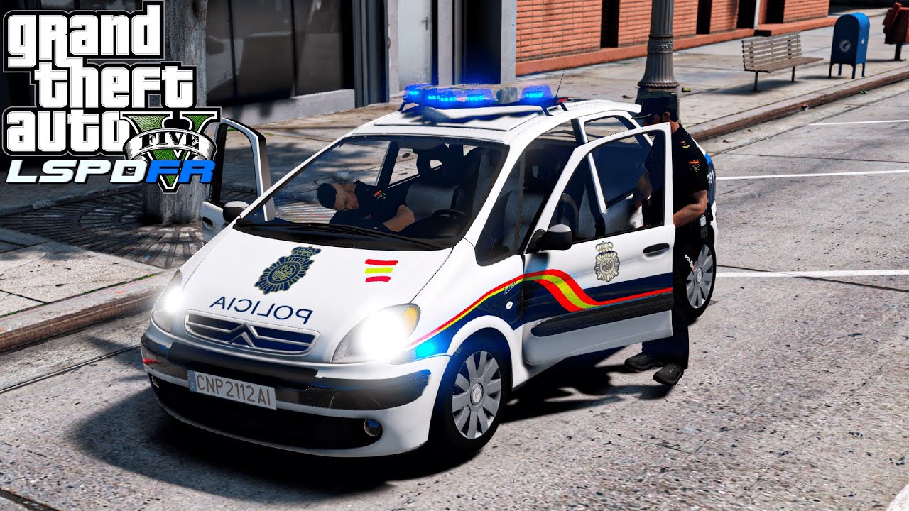 GTA V - LSPDFR #59 Persecución a pie | Policia Nacional CNP retro