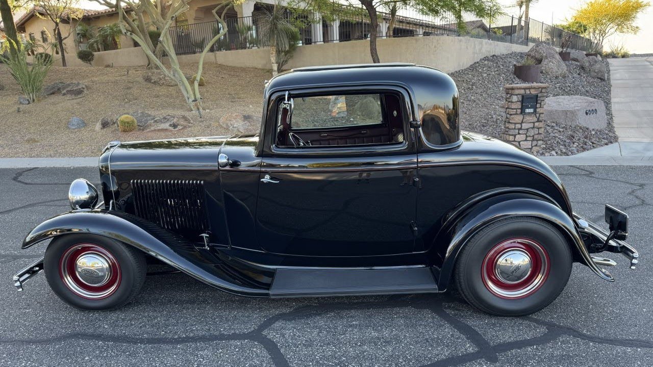 1932 Ford 3 Window Coupe 
