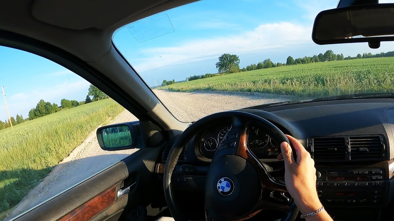 Stock BMW E46 320i on gravel with welded diff | POV