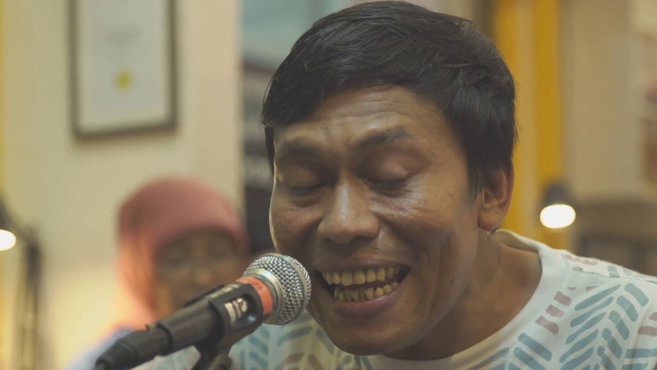 Nyanyi-Nyanyi di Toko Buku: Jon Kastella - Burung Kutilang  - Tamasya Kota
