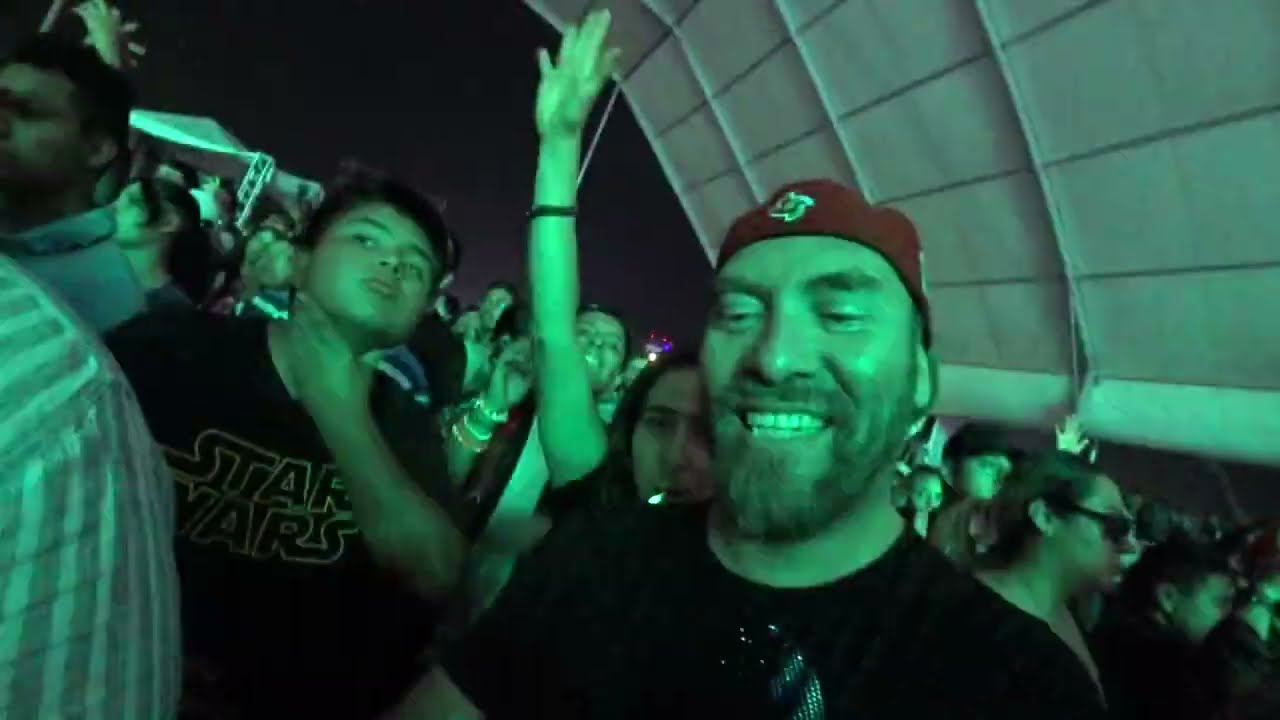 festival de música electrónica con Boni