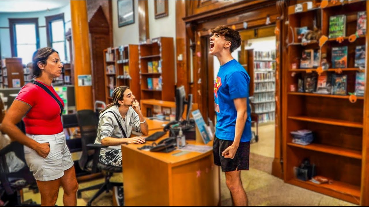 Screaming in Library Prank!