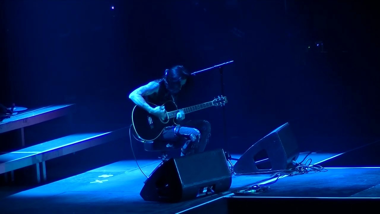 Extreme - Midnight Express, Nuno Bettencourt Acoustic Solo - Wembley Arena London 2024