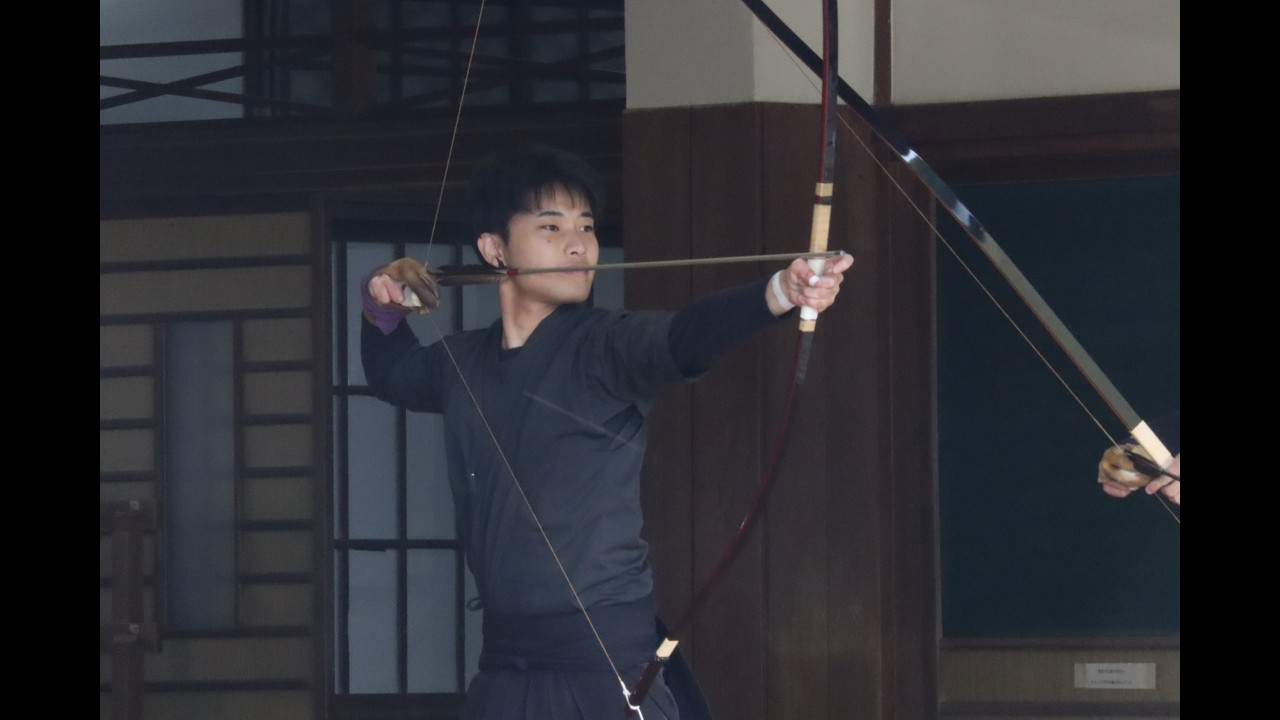 第７３回全日本学生弓道王座決定戦　男子団体　日大　（前立）