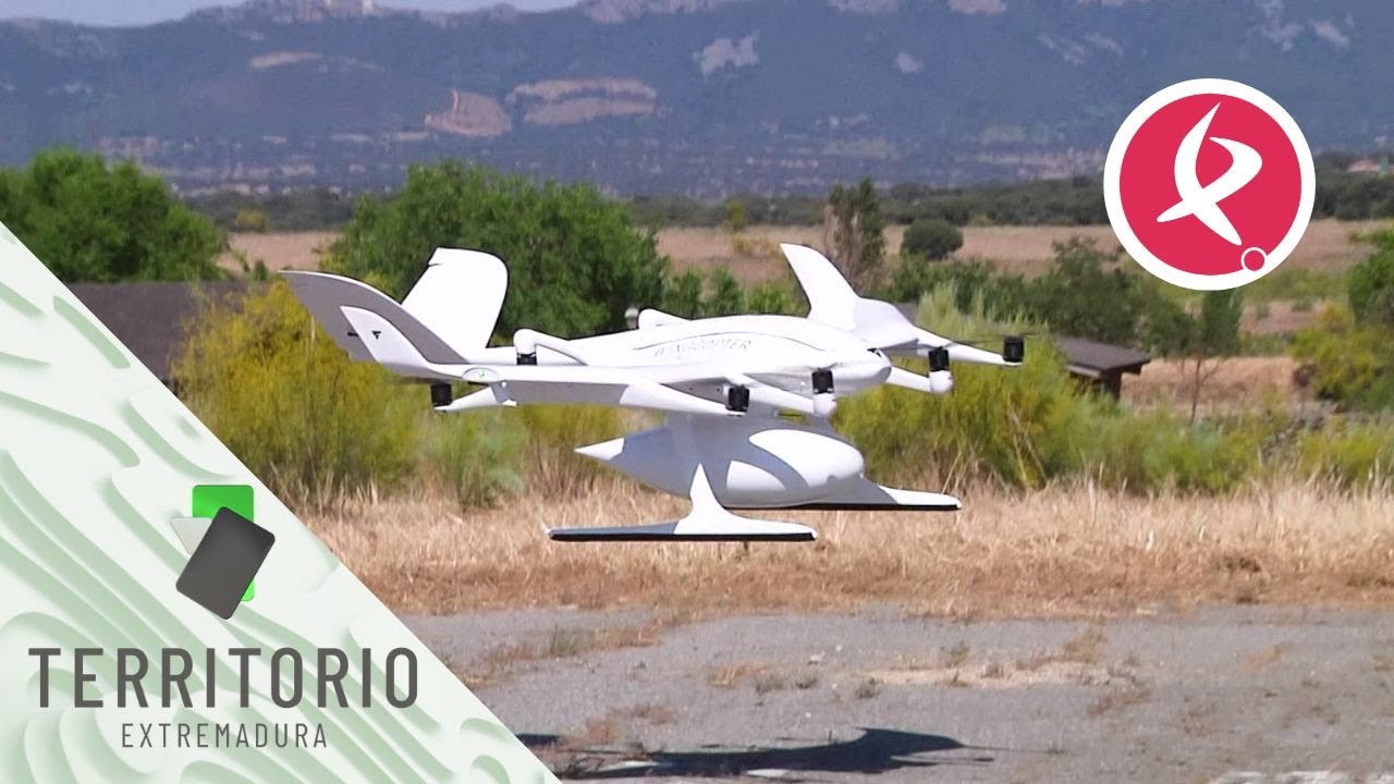 El antiguo aeródromo de Aldeacentenera, el lugar perfecto para los drones | Territorio Extremadura