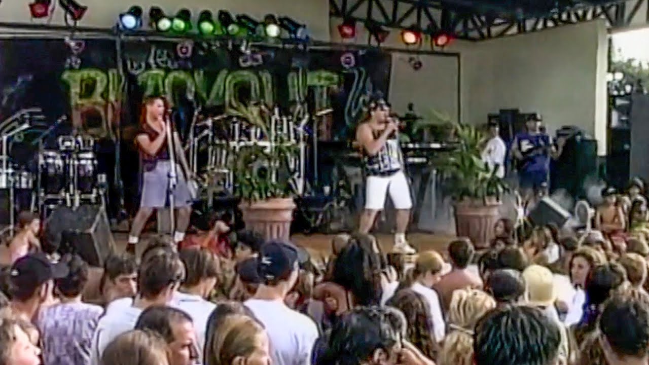 Carnaval no Clube N&aacute;utico Taquaritinga-SP (1998)