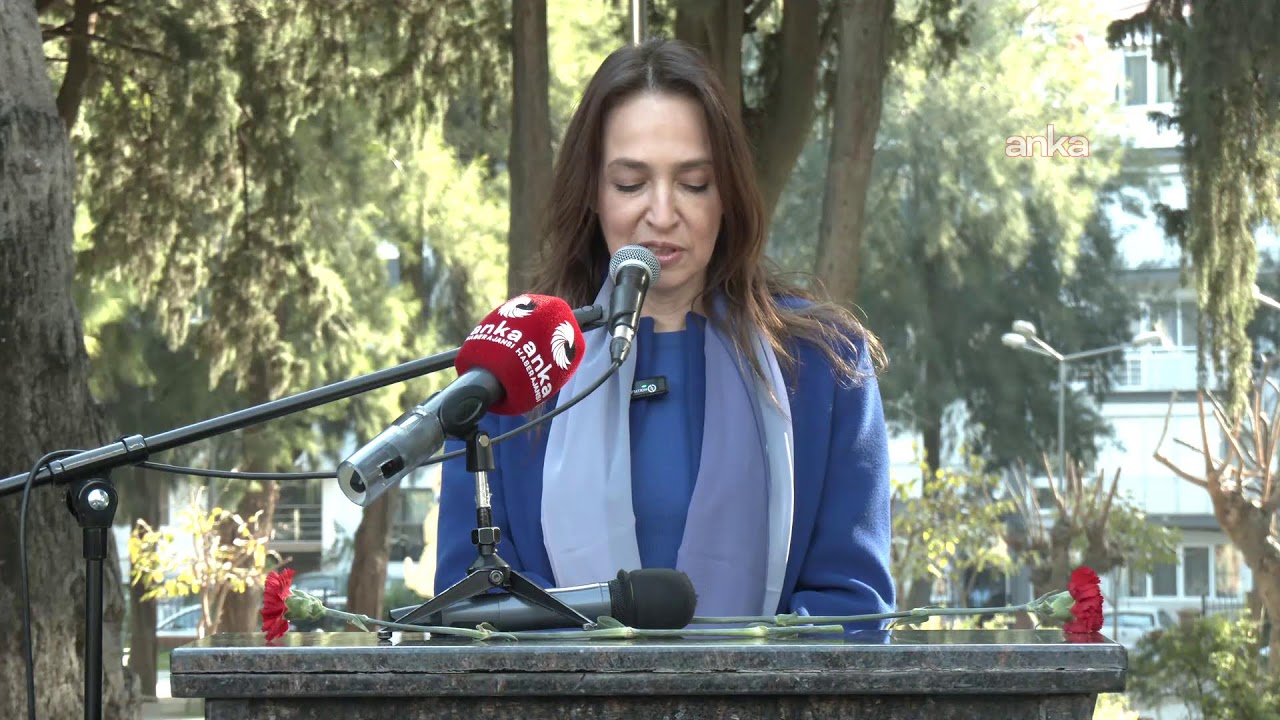 Karşıyaka Belediyesi tarafından Zübeyde Hanım Anıt Mezarı’nda anma töreni düzenleniyor