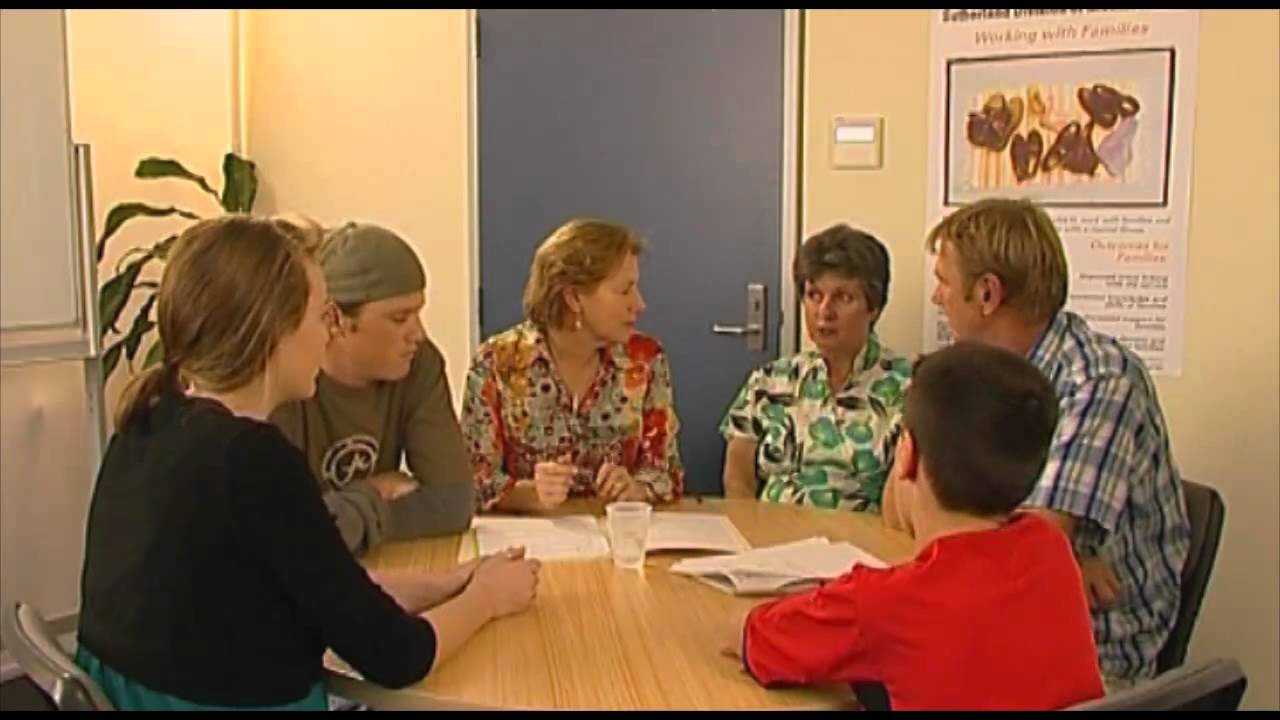 6_Family Mental Health Clinician  - Connecting with Carers