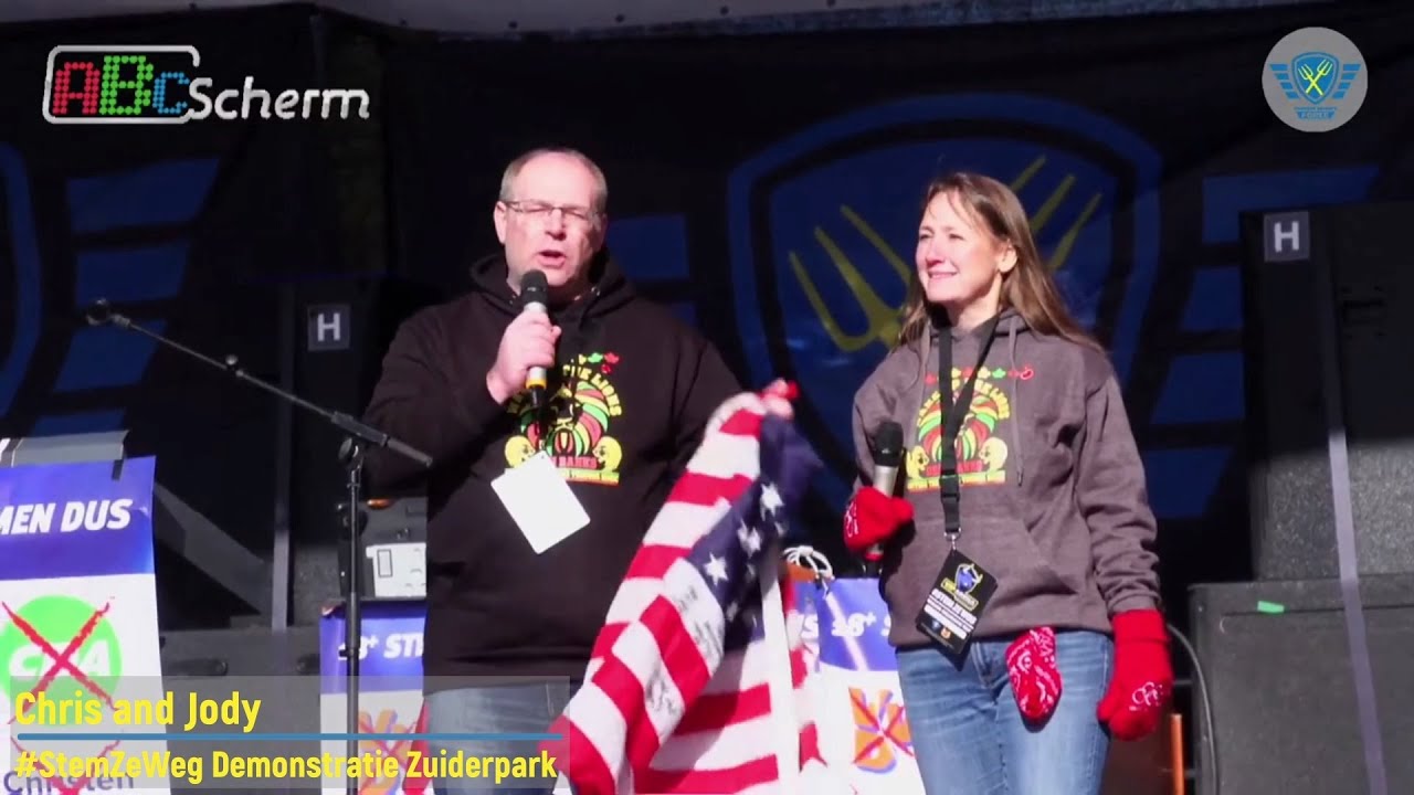 #StemZeWeg demo Zuiderpark: Chris and Jody