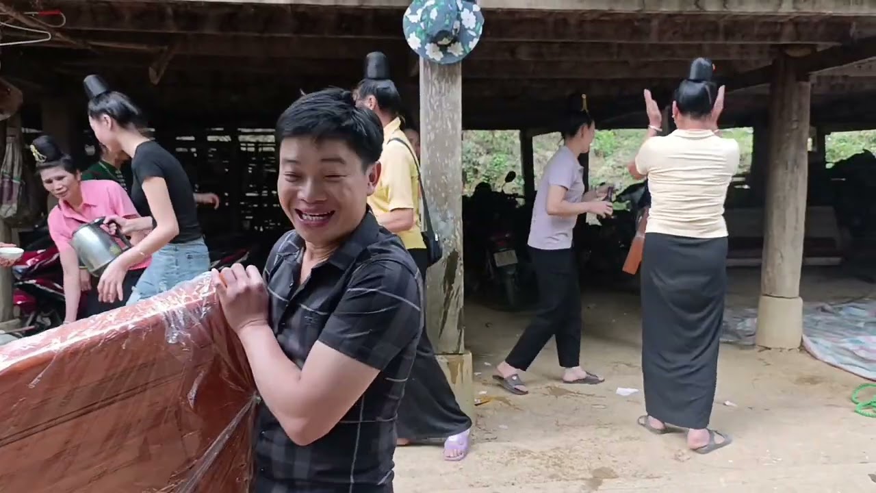 Xống lụ nhinh pầy hương phùa 